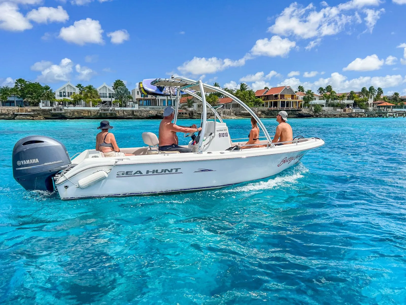 Betty Boop op het water van Bonaire, foto 2 van 13