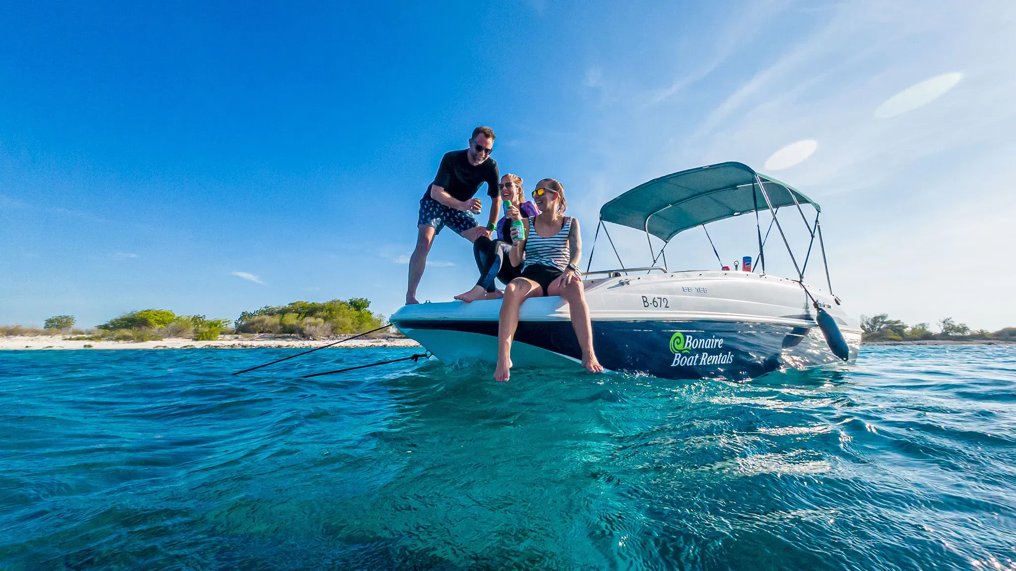 The Hurricane, a fast motorboat for eight people