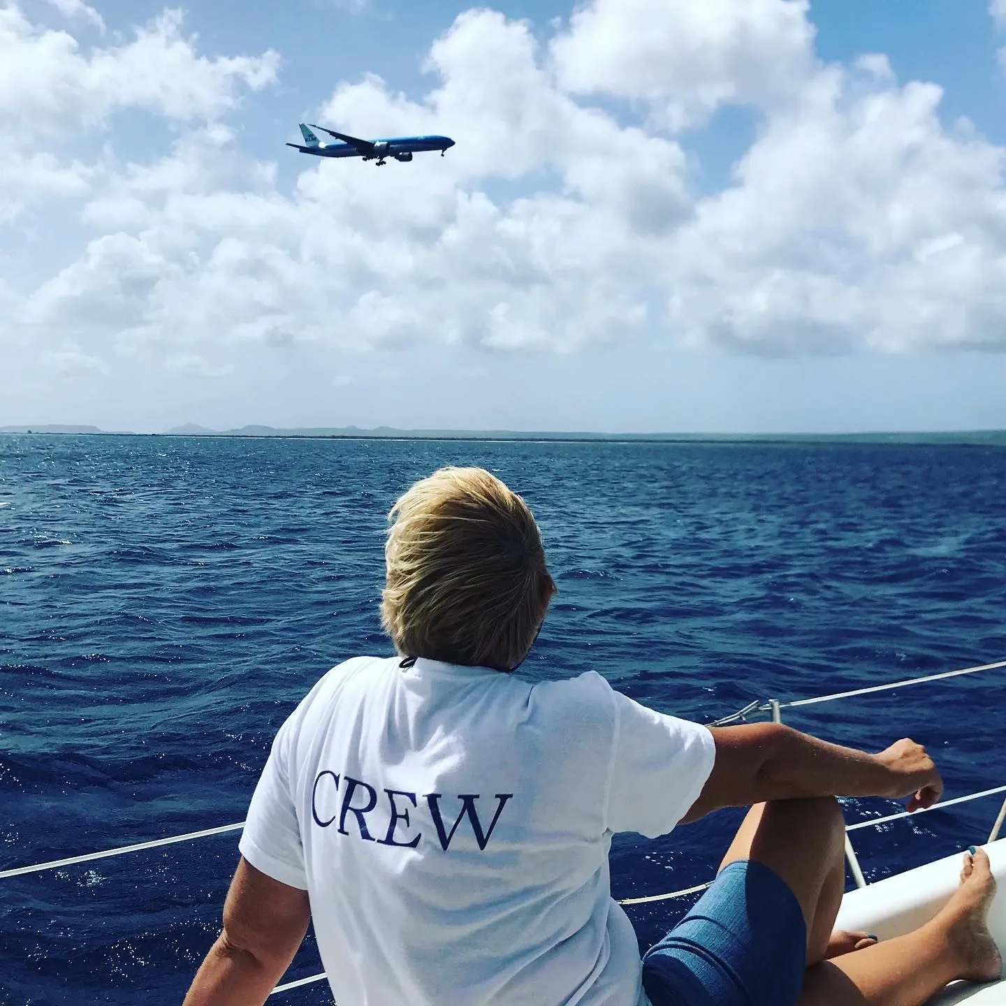 Sailing with Blue Bay Bonaire along the coast